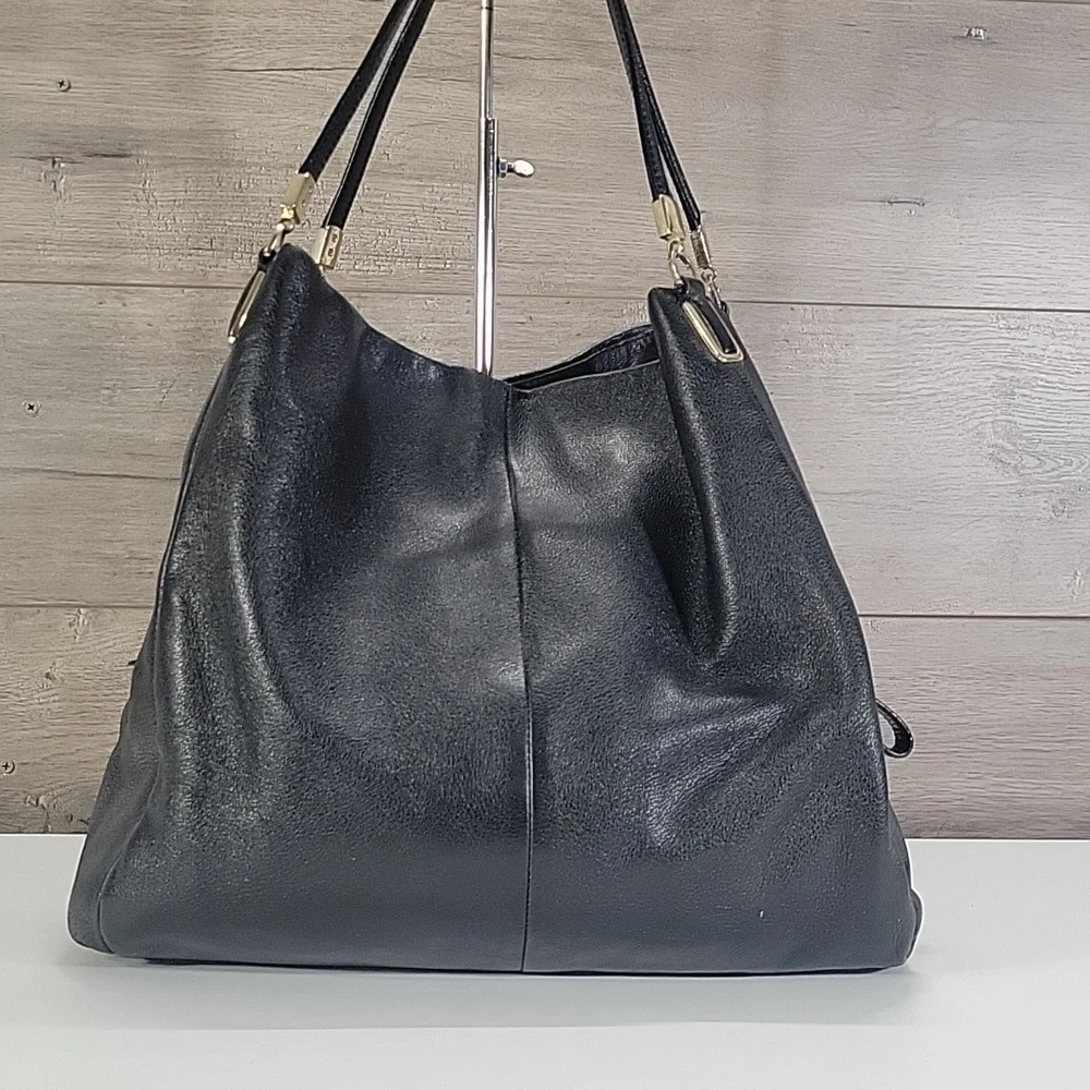 Coach Madison Black Leather Shoulder Bag 24621